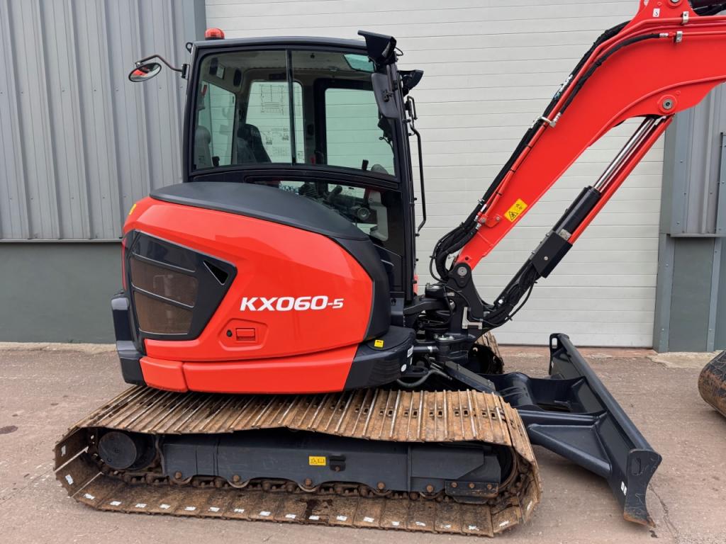 Kubota KX060-5 excavator
