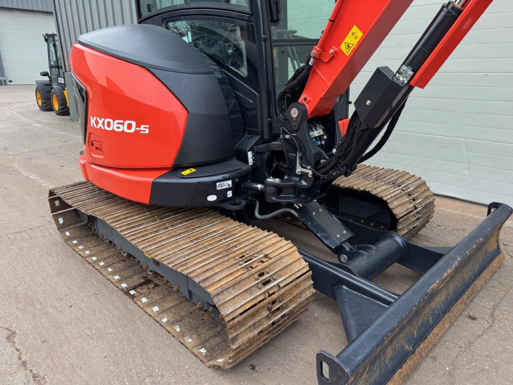 Kubota KX060-5 excavator