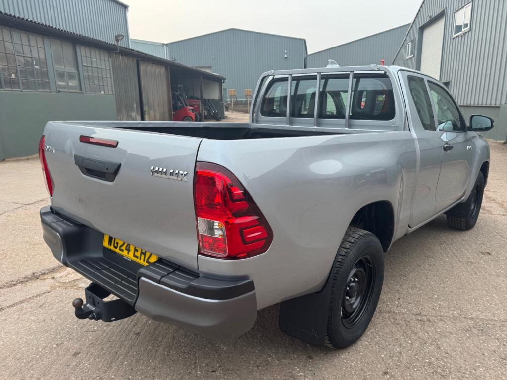 Toyota Hi-Lux Extra cab 2.4 Diesel