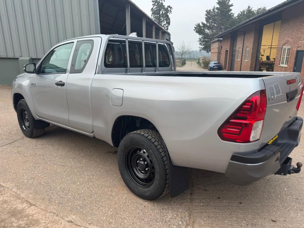 Toyota Hi-Lux Extra cab 2.4 Diesel