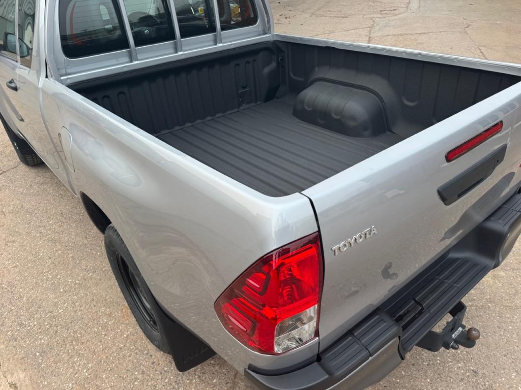 Toyota Hi-Lux Extra cab 2.4 Diesel