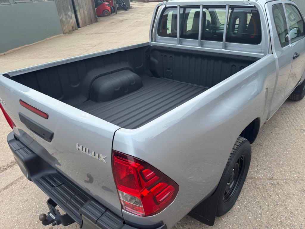 Toyota Hi-Lux Extra cab 2.4 Diesel