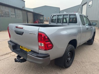 Toyota Hi-Lux Extra cab 2.4 Diesel