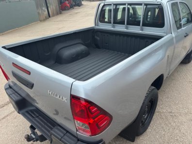 Toyota Hi-Lux Extra cab 2.4 Diesel