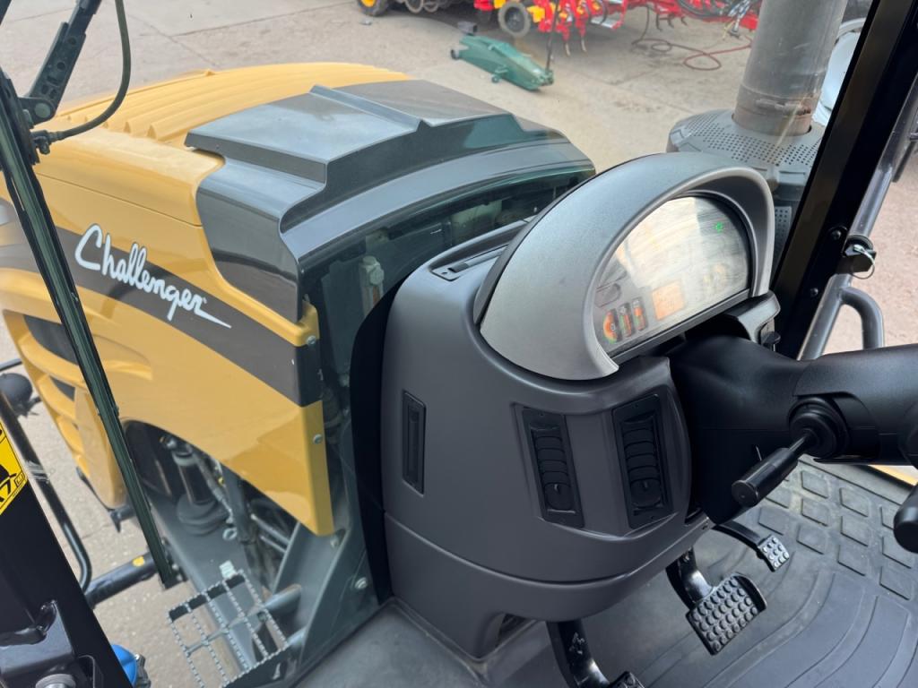 Challenger MT 775E