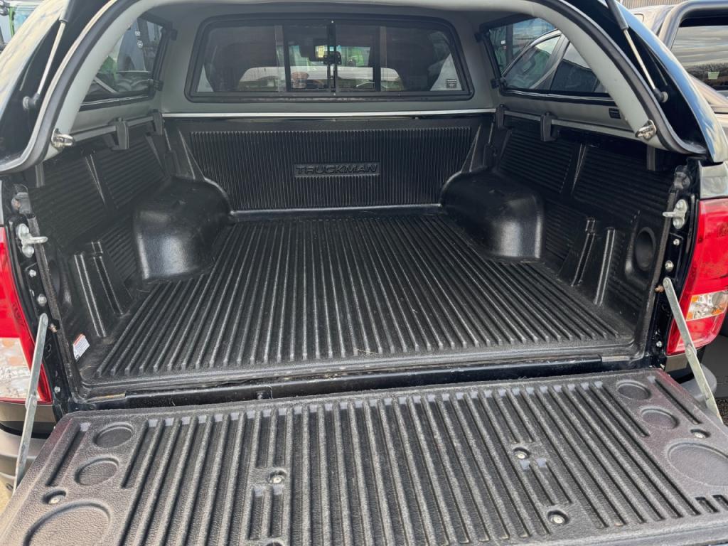 Toyota Hi-Lux Invincible X 2.8 Diesel