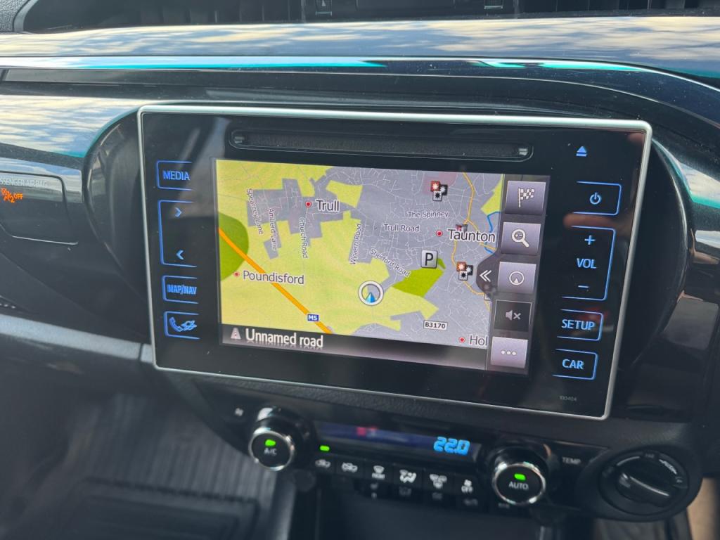 Toyota Hi-Lux Invincible X 2.8 Diesel