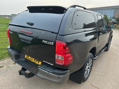 Toyota Hi-Lux Invincible X 2.8 Diesel