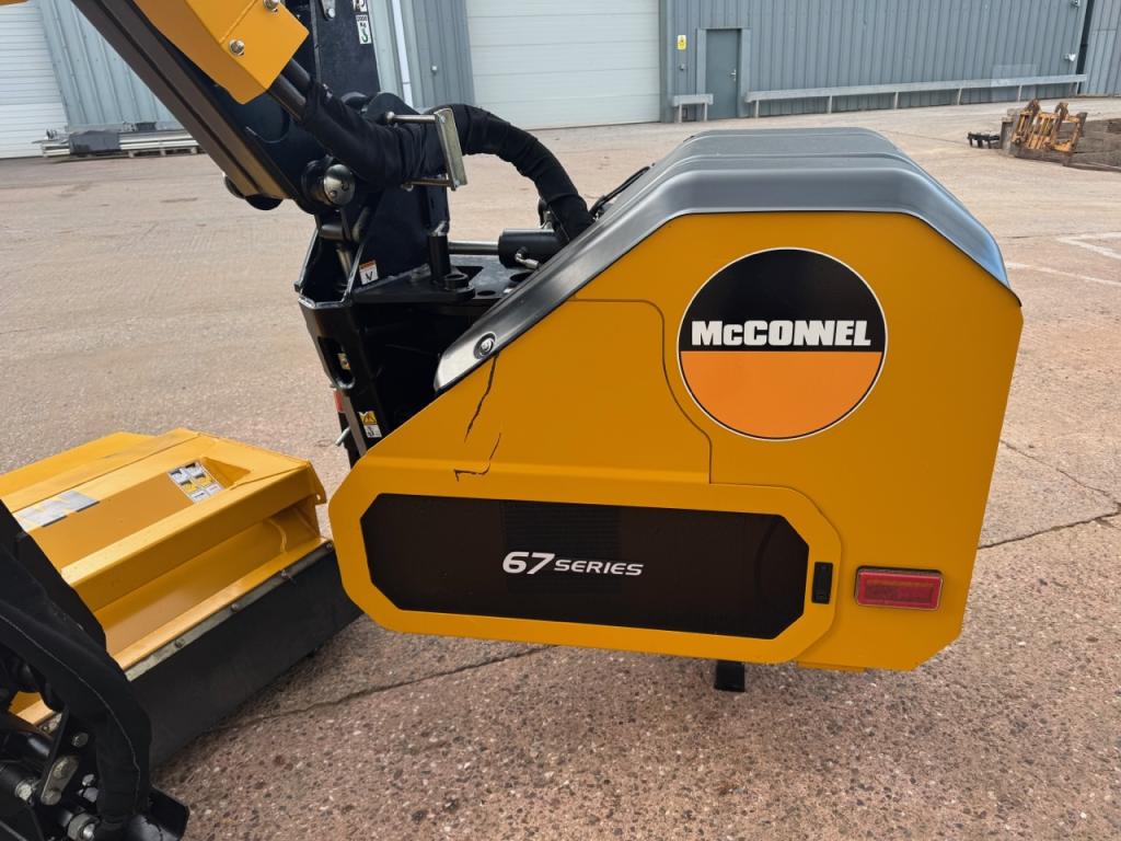 McConnel 6567T hedge trimmer