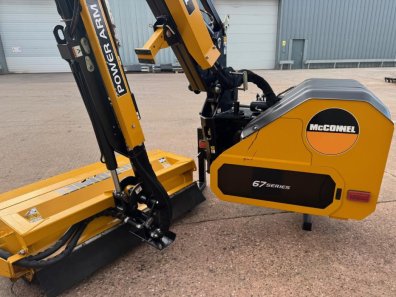 McConnel 6567T hedge trimmer