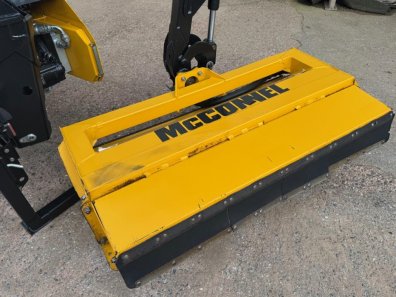 McConnel 6567T hedge trimmer