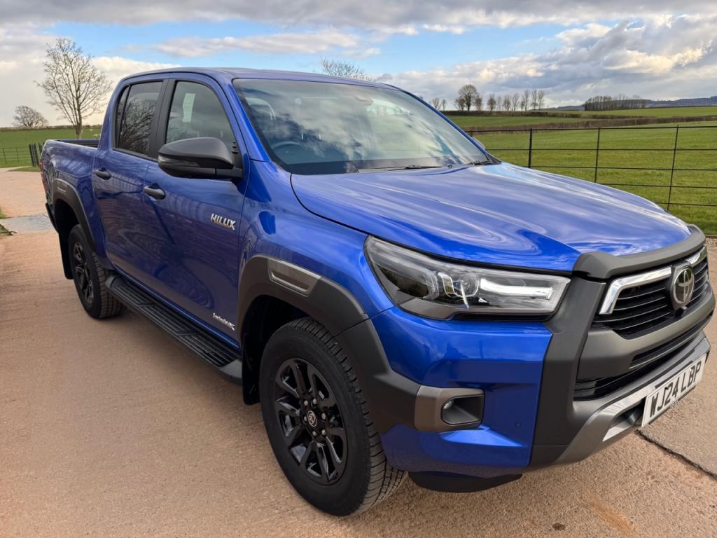 Toyota Hi-Lux Invincible X 2.8 Diesel