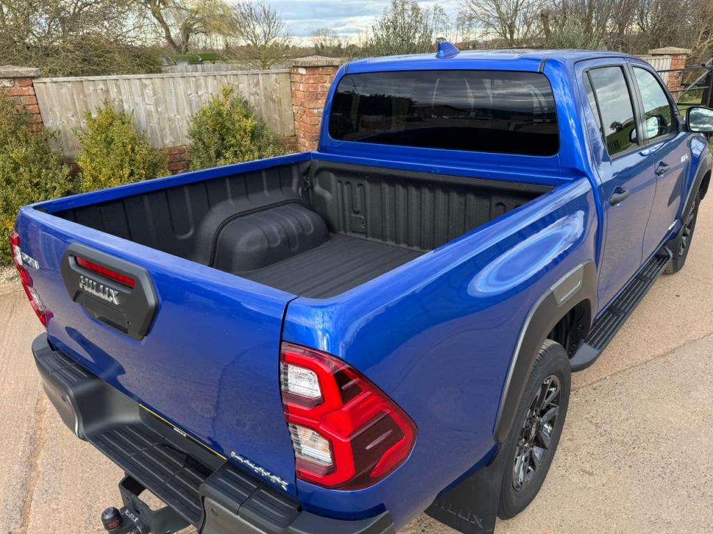 Toyota Hi-Lux Invincible X 2.8 Diesel
