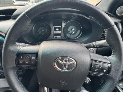 Toyota Hi-Lux Invincible X 2.8 Diesel