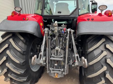Massey Ferguson 7718S