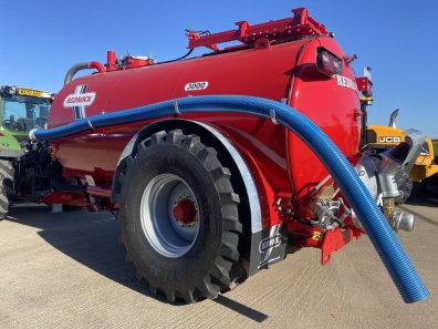 Redrock 3000 Gallon tanker