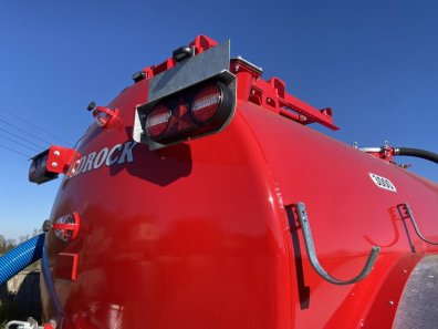 Redrock 3000 Gallon tanker
