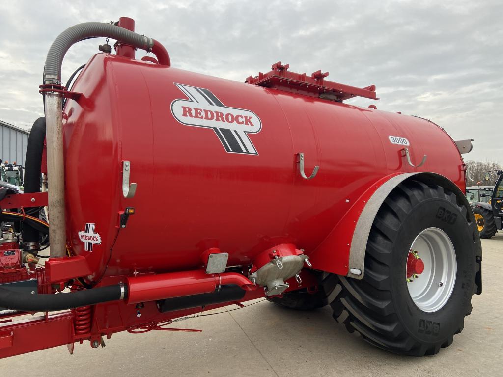 Redrock 3000 Gallon tanker