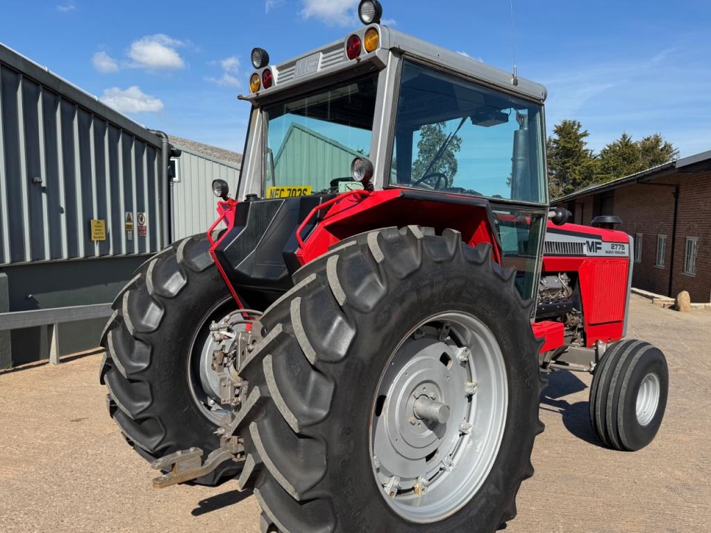 Massey Ferguson 2775