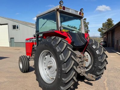 Massey Ferguson 2775