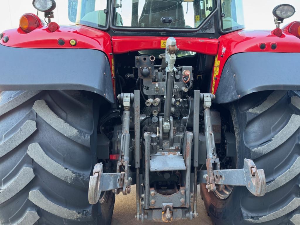 Massey Ferguson 7618