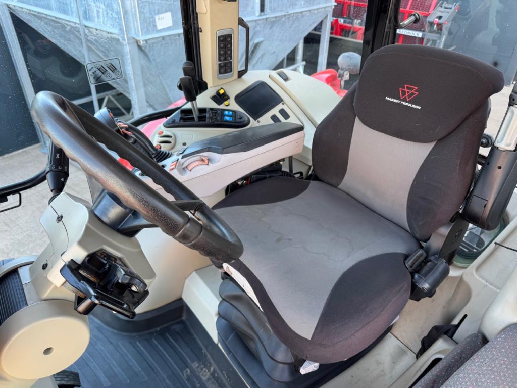 Massey Ferguson 7618