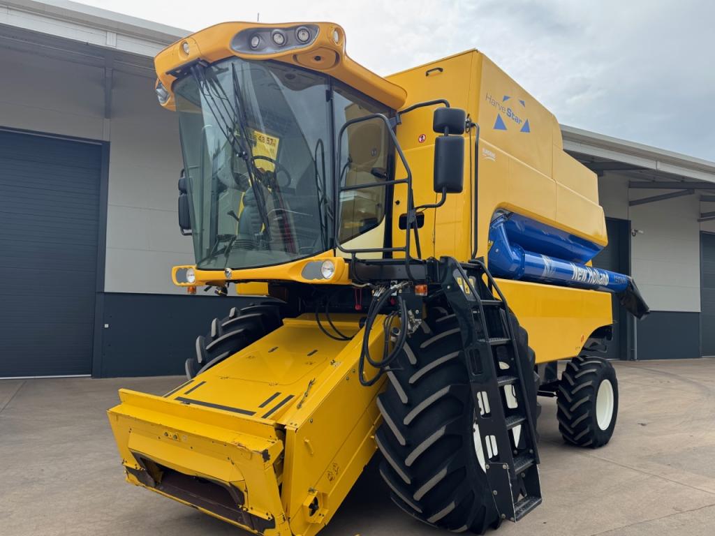 New Holland CSX 7060
