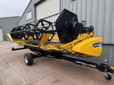 New Holland CSX 7060