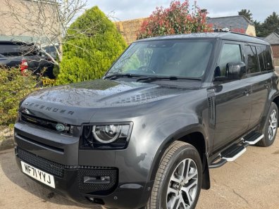 Land Rover Defender 110 X Dynamic D300