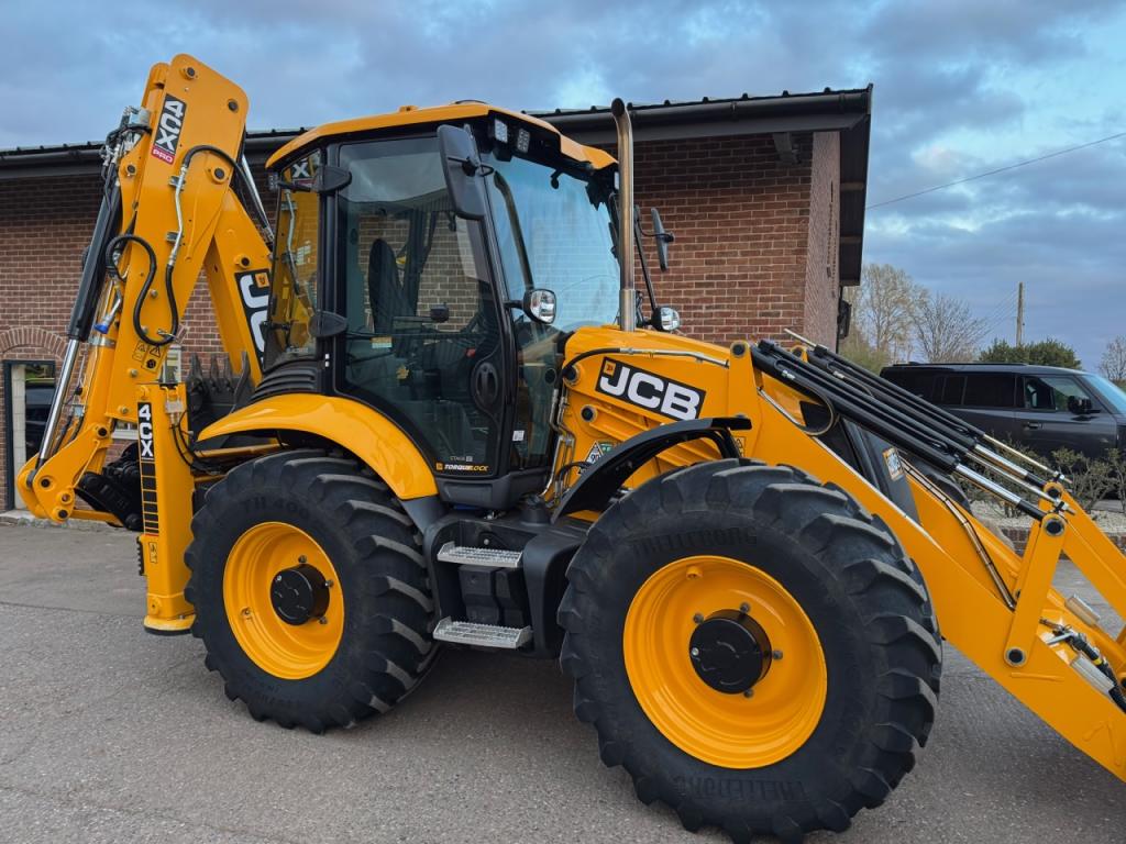 JCB 4CX Sitemaster Pro