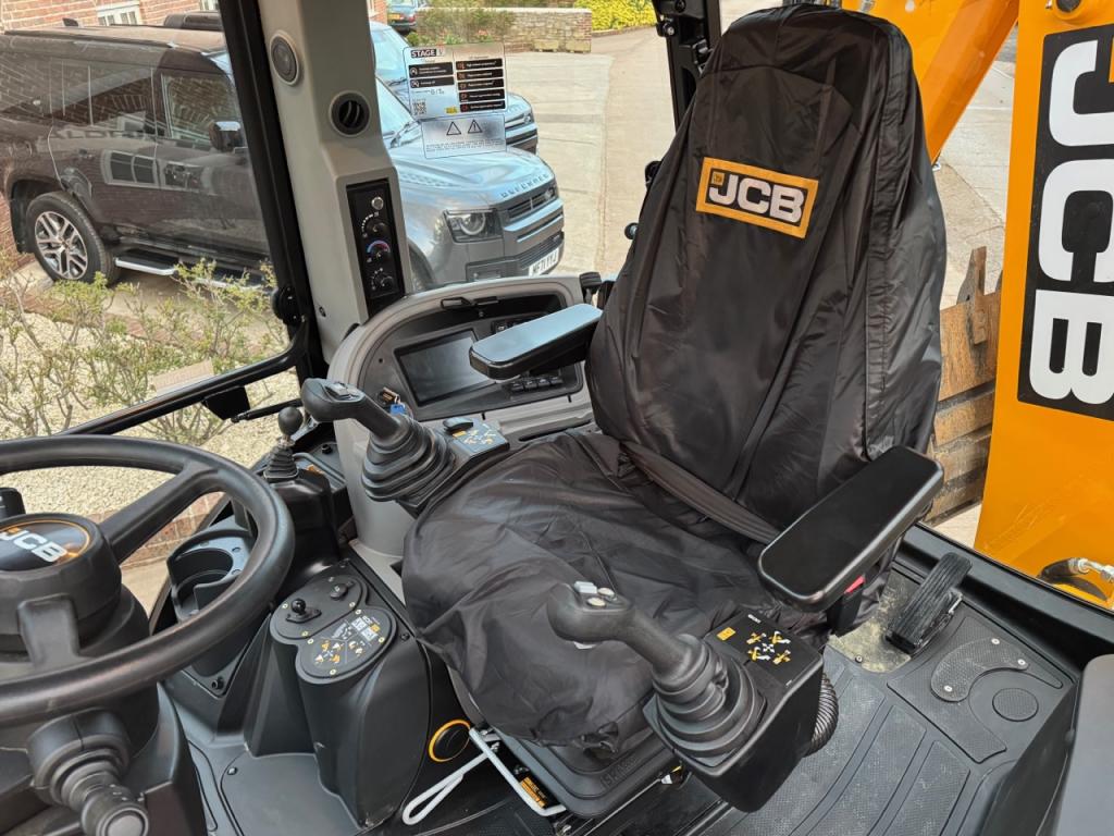 JCB 4CX Sitemaster Pro