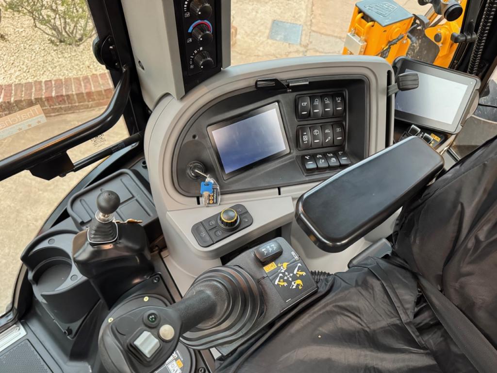 JCB 4CX Sitemaster Pro