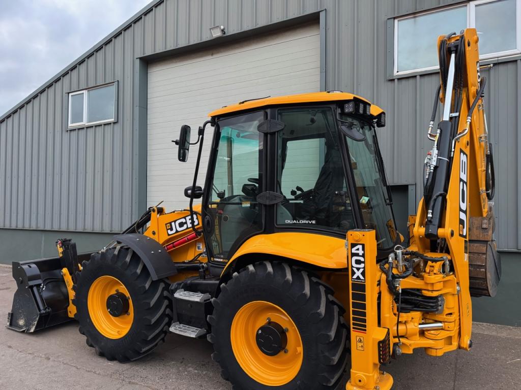 JCB 4CX Sitemaster Pro