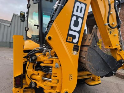 JCB 4CX Sitemaster Pro
