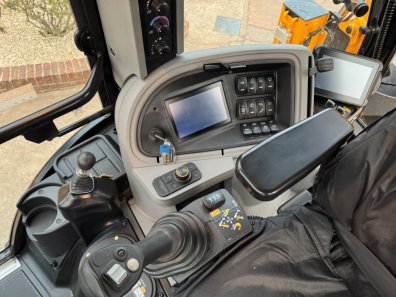JCB 4CX Sitemaster Pro