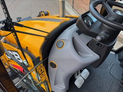 JCB 4CX Sitemaster Pro
