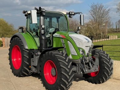 Fendt 724 Profi-Plus