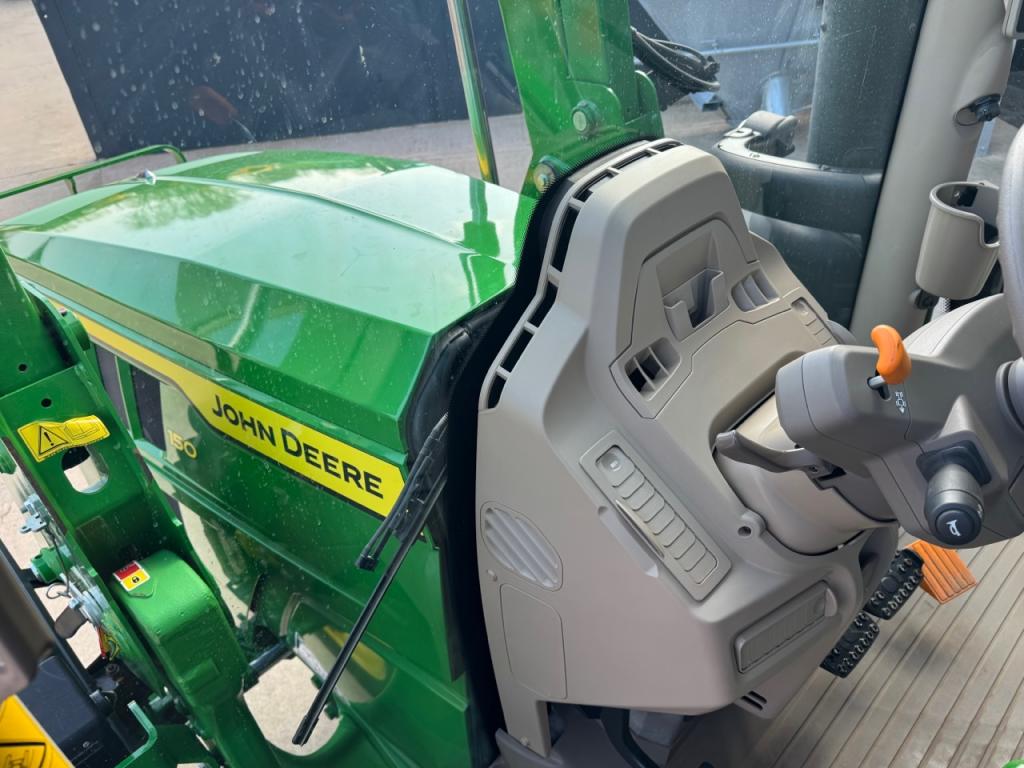 John Deere 6R 150