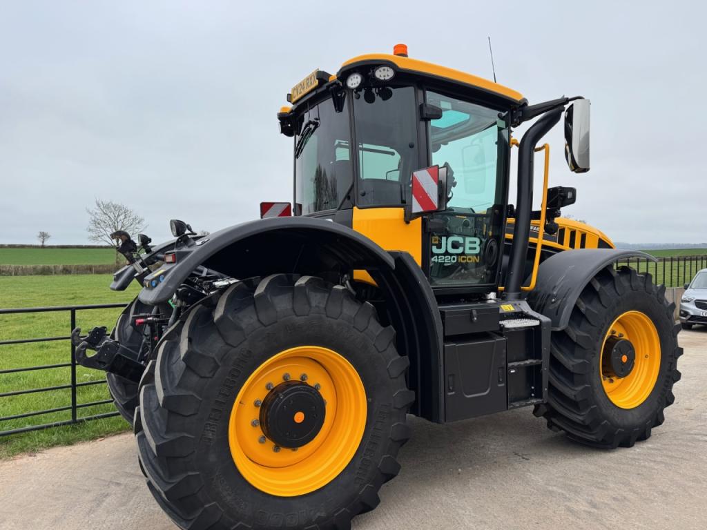 JCB 4220 iCON Fastrac