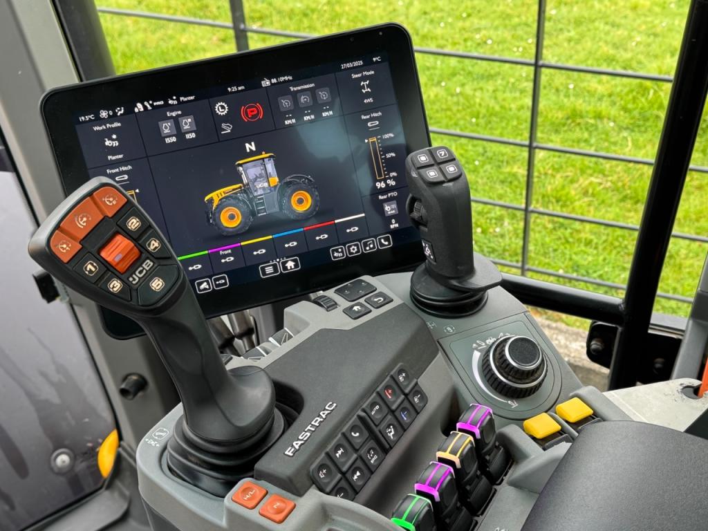 JCB 4220 iCON Fastrac