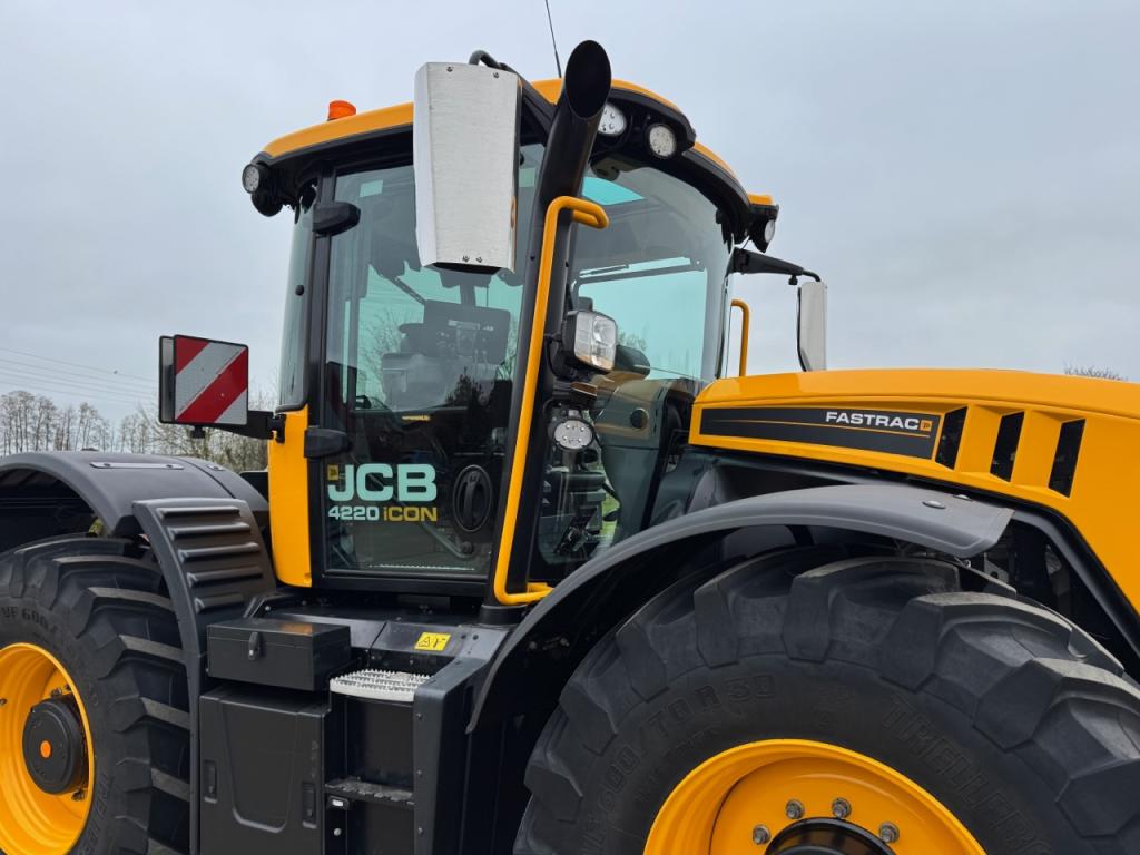 JCB 4220 iCON Fastrac