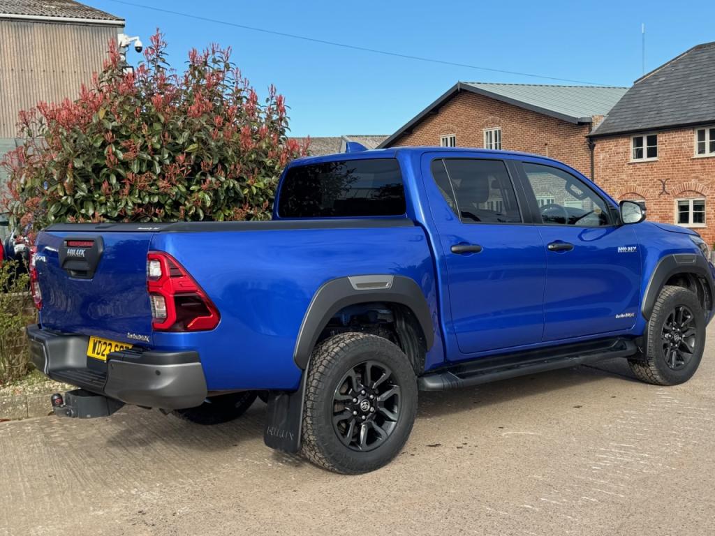 Toyota Hi-Lux Invincible X 2.8 Diesel