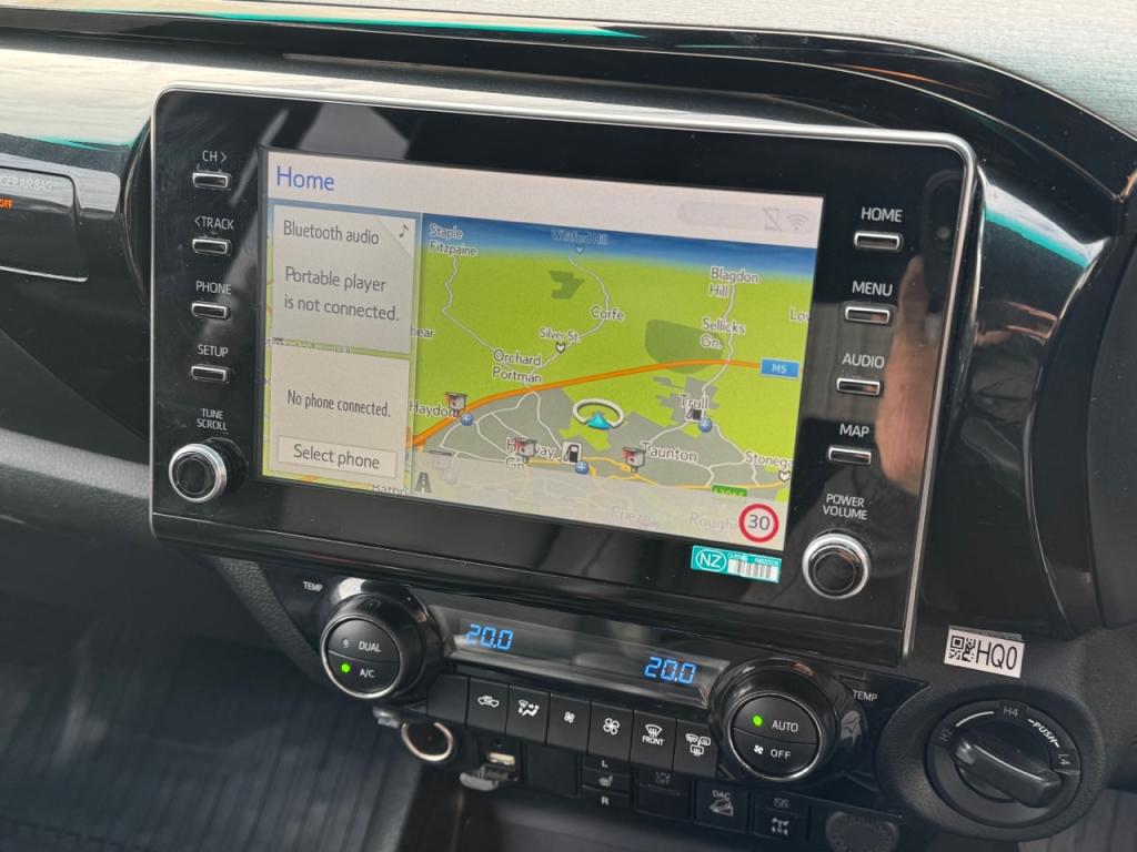 Toyota Hi-Lux Invincible X 2.8 Diesel
