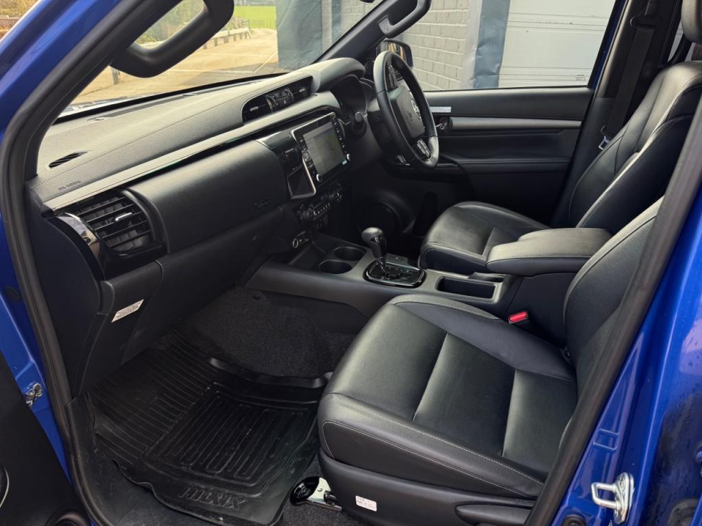 Toyota Hi-Lux Invincible X 2.8 Diesel