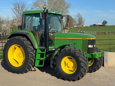 John Deere 6800
