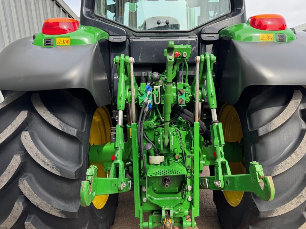 John Deere 6155M