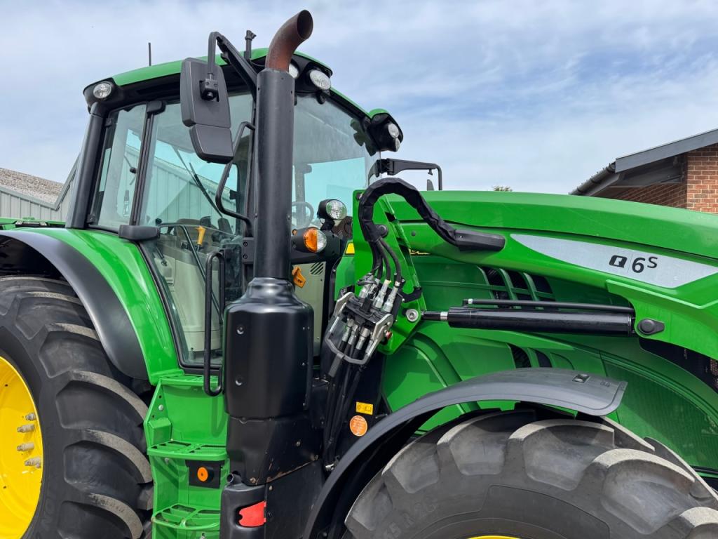 John Deere 6155M
