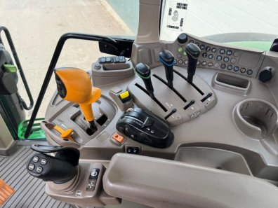 John Deere 6155M