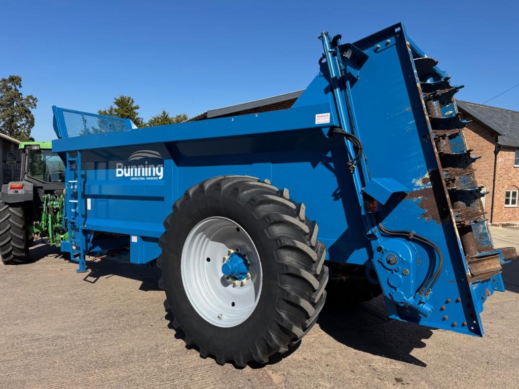 Bunning Lowlander MK4 120 manure spreader