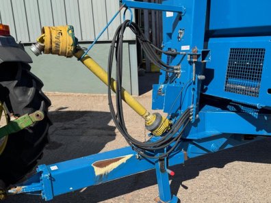 Bunning Lowlander MK4 120 manure spreader